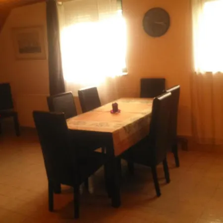 Appartamento Apartman 777 *