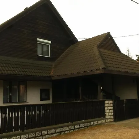 Apartman 777 *