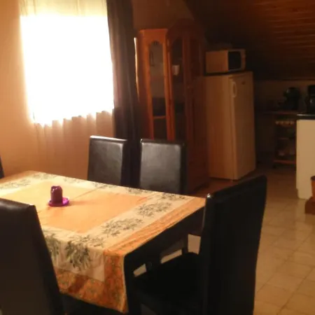 Appartamento Apartman 777 *
